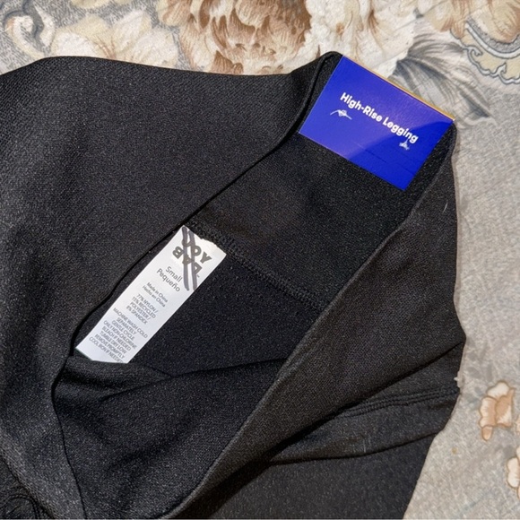 BLACK LEGGINGS - Picture 2 of 4